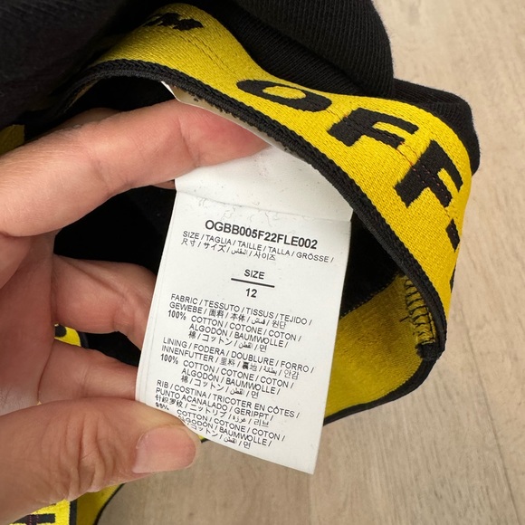 SOLD Off-white Cropped Hooded Sweater - Picture 6 of 6